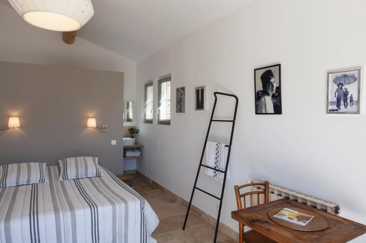 Bed and Breakfast Chambre D'Hotes Le Mirail La Motte-d'Aigues Exterior foto